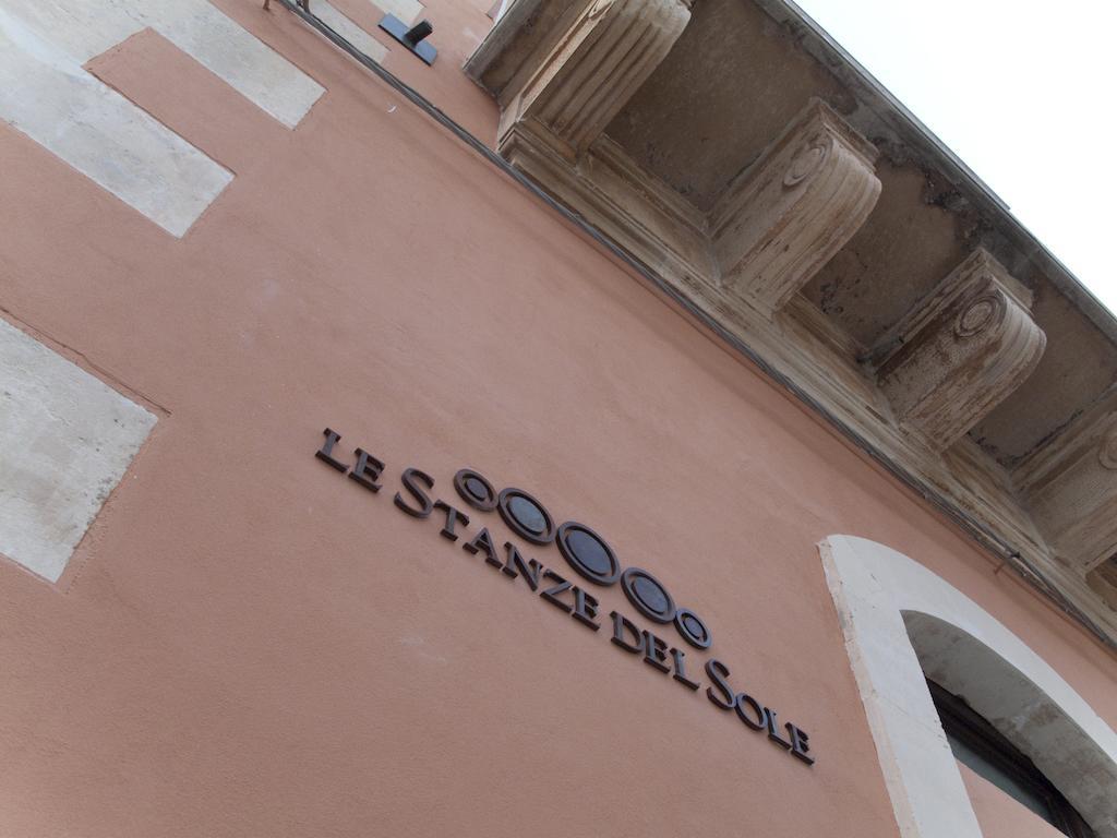 Le Stanze Del Sole Bed & Breakfast Ragusa Exterior photo